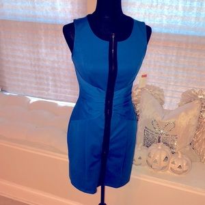 Jessica Simpson sleeveless dress.